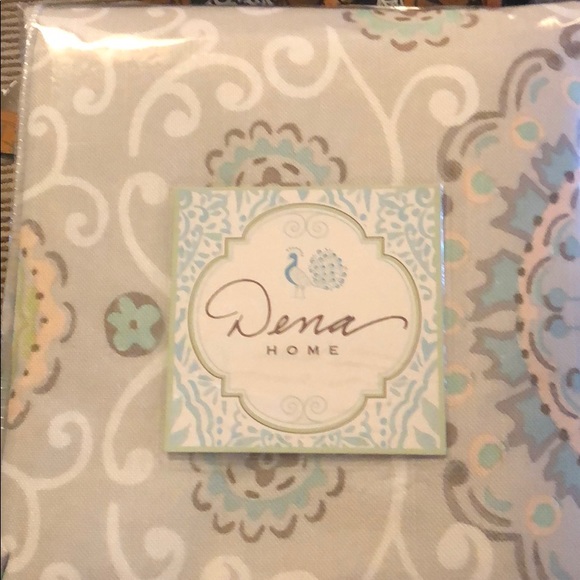 Dena Shower Curtain Brand New - Picture 3 of 4